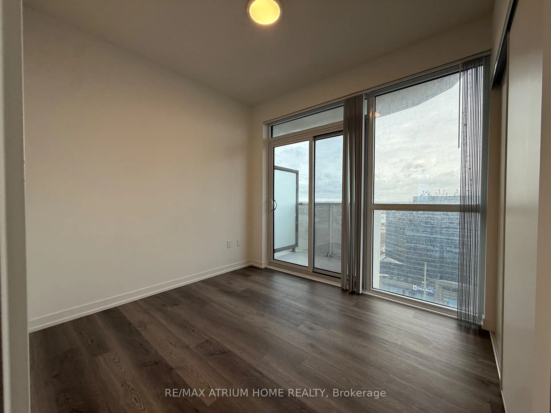 Photo 4 of Unit 1206, 8 Interchange Way, Vaughan, Vaughan Corporate Centre — HOMEH