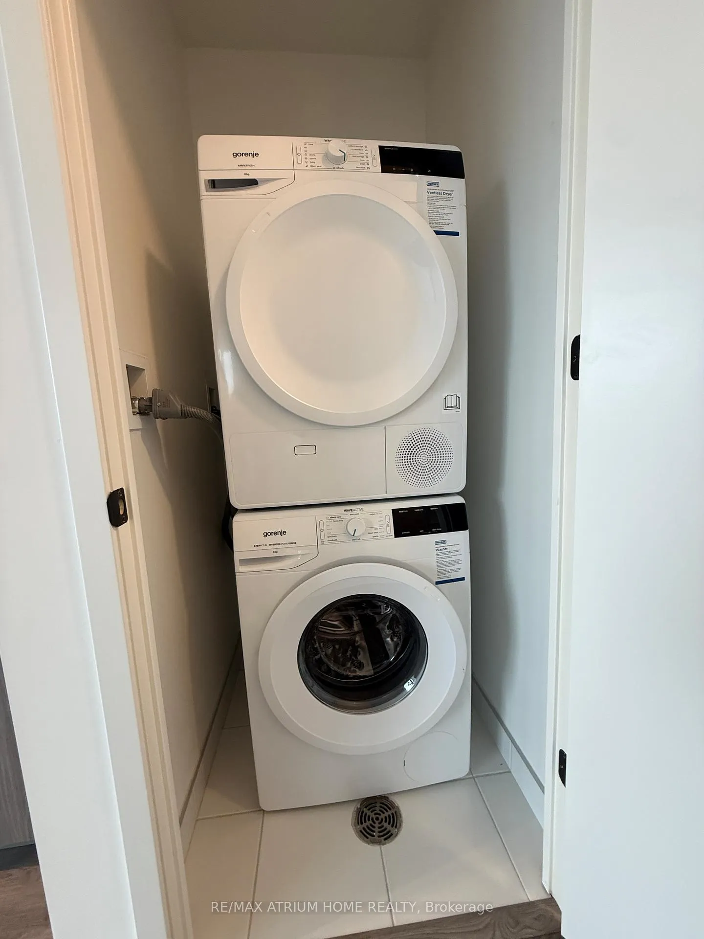 Photo 9 of Unit 1206, 8 Interchange Way, Vaughan, Vaughan Corporate Centre — HOMEH