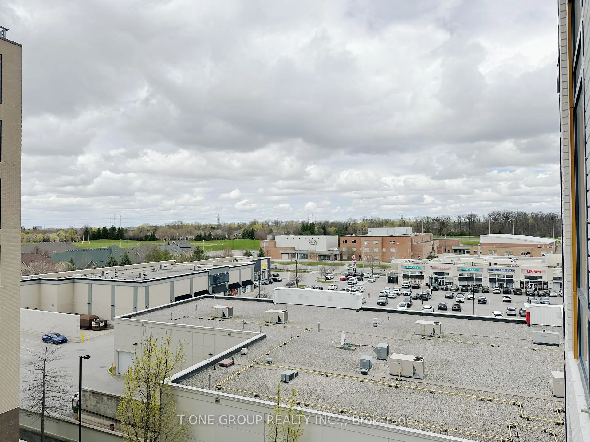 Photo 11 of Unit 602, 7950 Bathurst Street, Vaughan, Beverley Glen — HOMEH
