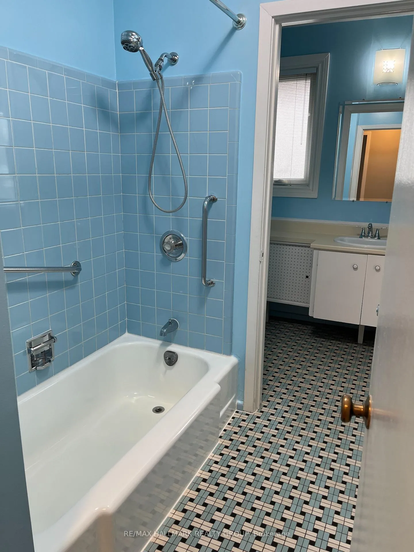Photo 28 of 1248 Tompkins Street, Ottawa, Queensway Terrace South/Ridgeview — HOMEH
