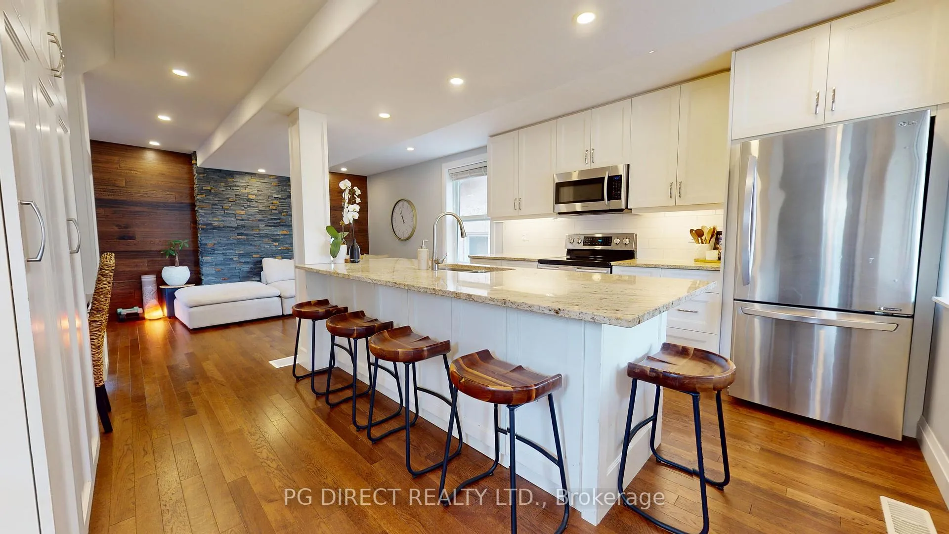 Photo 2 of 158 Waterloo Avenue, Guelph, Downtown — HOMEH