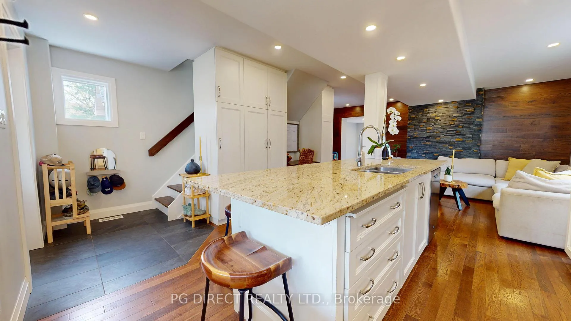 Photo 3 of 158 Waterloo Avenue, Guelph, Downtown — HOMEH