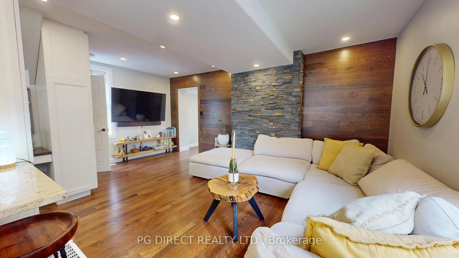 Photo 4 of 158 Waterloo Avenue, Guelph, Downtown — HOMEH