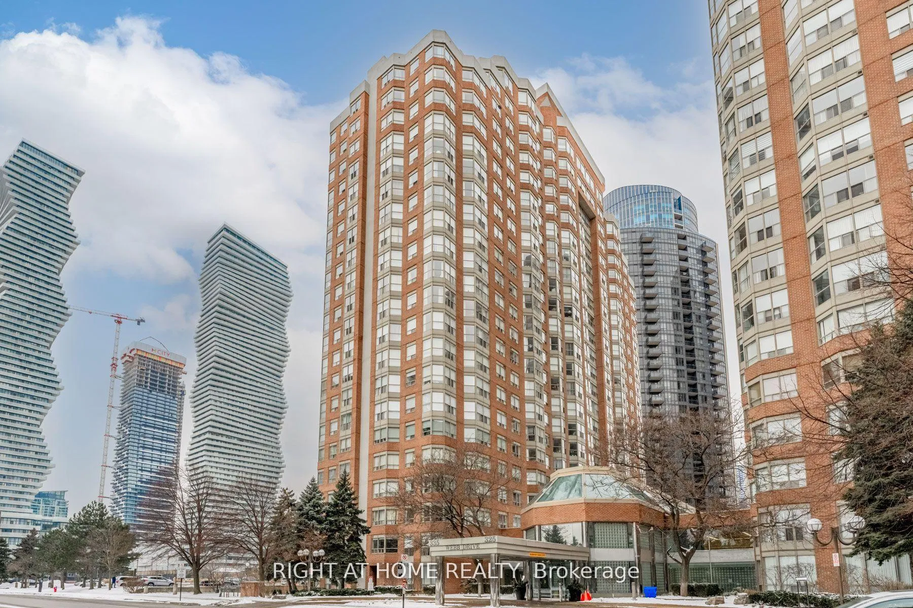 Photo 1 of Unit 1511, 335 Webb Drive, Mississauga, City Centre — HOMEH