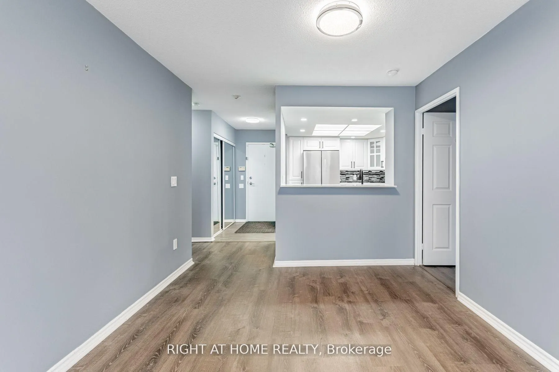 Photo 8 of Unit 1511, 335 Webb Drive, Mississauga, City Centre — HOMEH