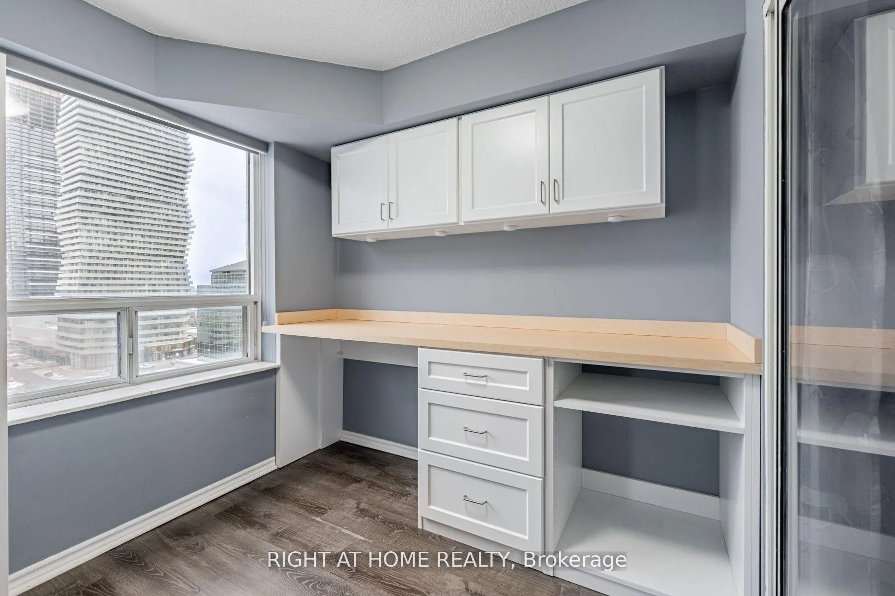 Photo 17 of Unit 1511, 335 Webb Drive, Mississauga, City Centre — HOMEH