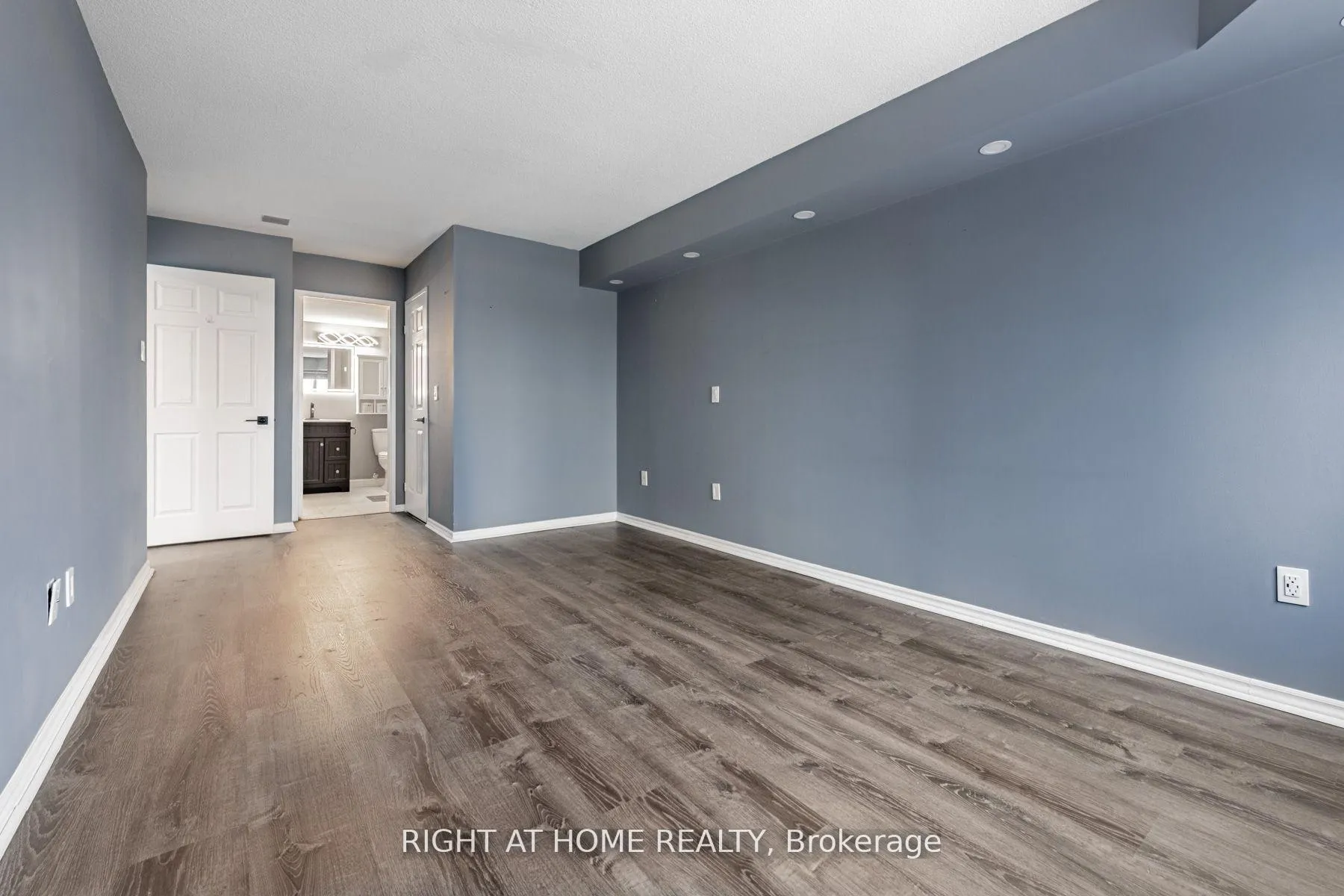 Photo 18 of Unit 1511, 335 Webb Drive, Mississauga, City Centre — HOMEH