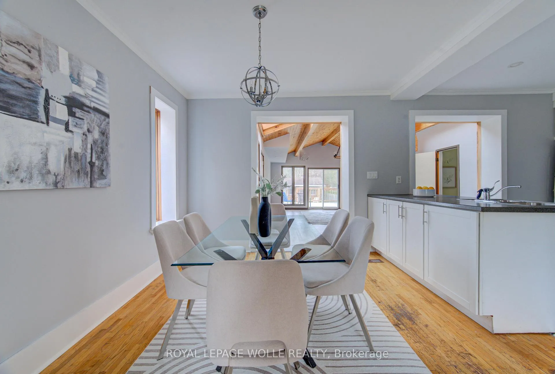 Photo 10 of 28 Willow Street, Brant, Paris — HOMEH