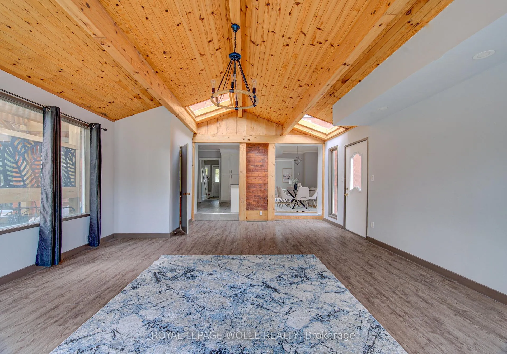 Photo 17 of 28 Willow Street, Brant, Paris — HOMEH