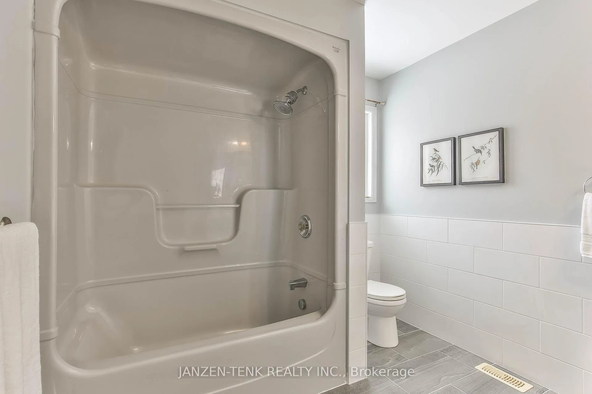 Photo 35 of 56092 Calton Line, Bayham, Rural Bayham — HOMEH