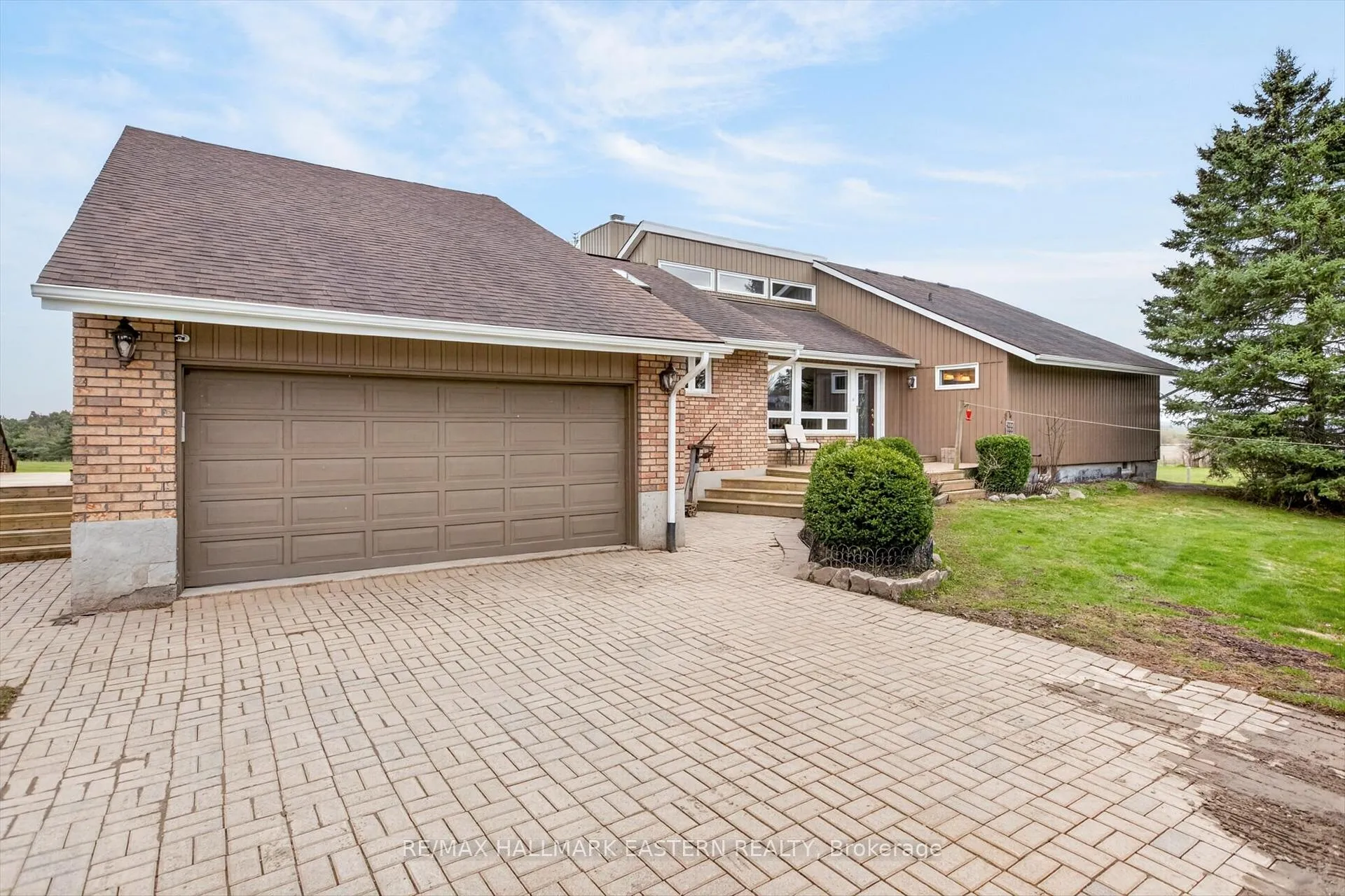 Photo 3 of 1229 Morton Line, Cavan Monaghan, Cavan Twp — HOMEH