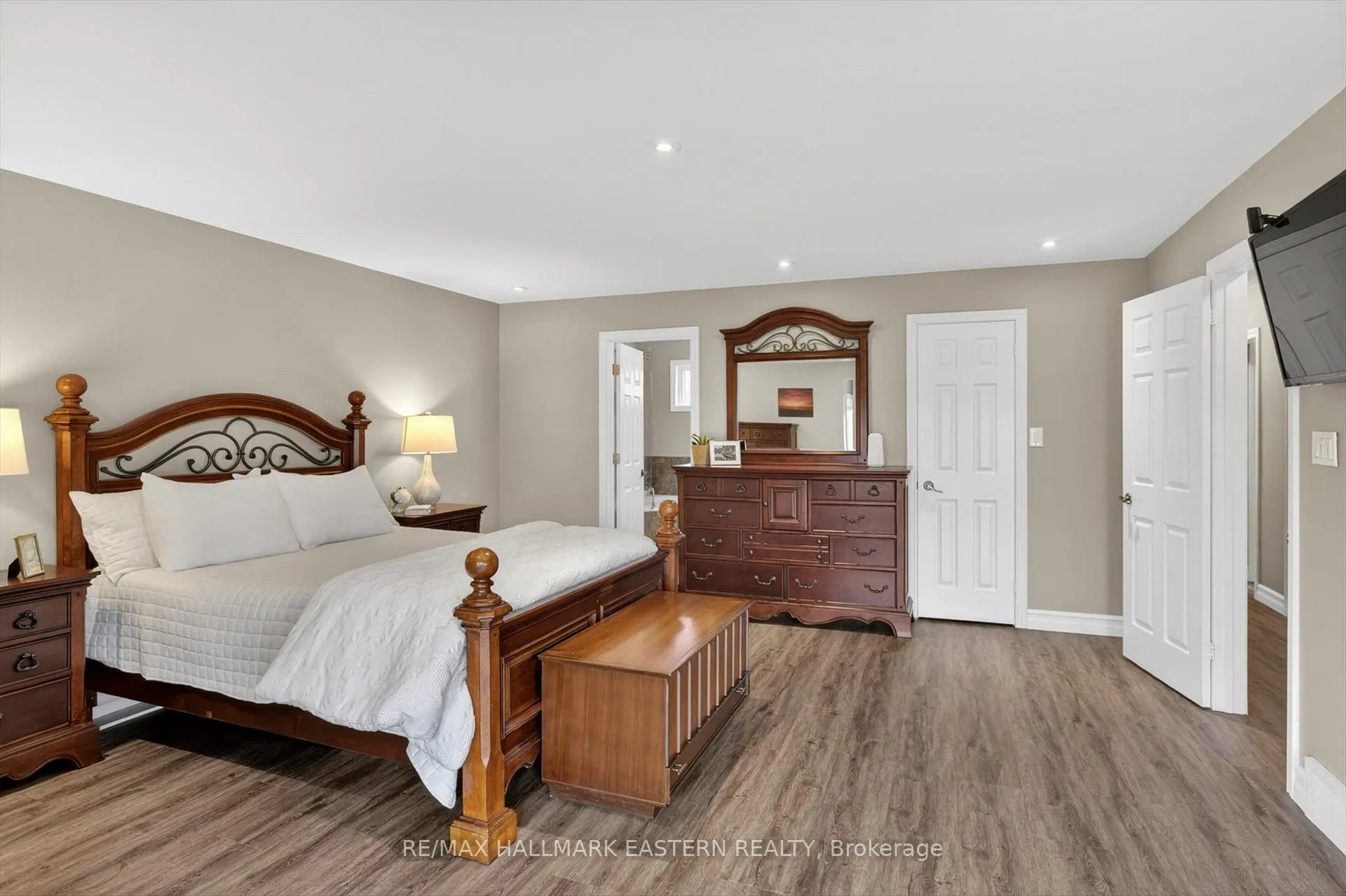 Photo 17 of 1229 Morton Line, Cavan Monaghan, Cavan Twp — HOMEH