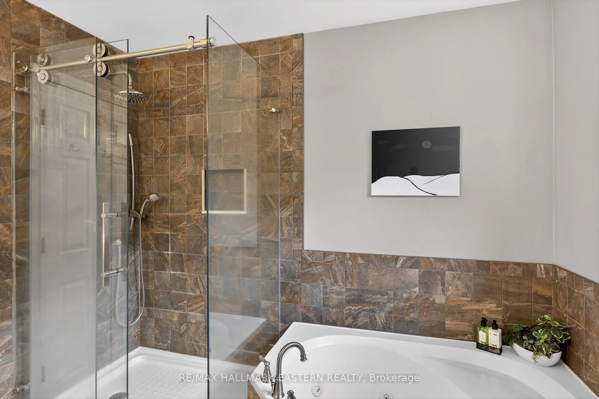 Photo 19 of 1229 Morton Line, Cavan Monaghan, Cavan Twp — HOMEH