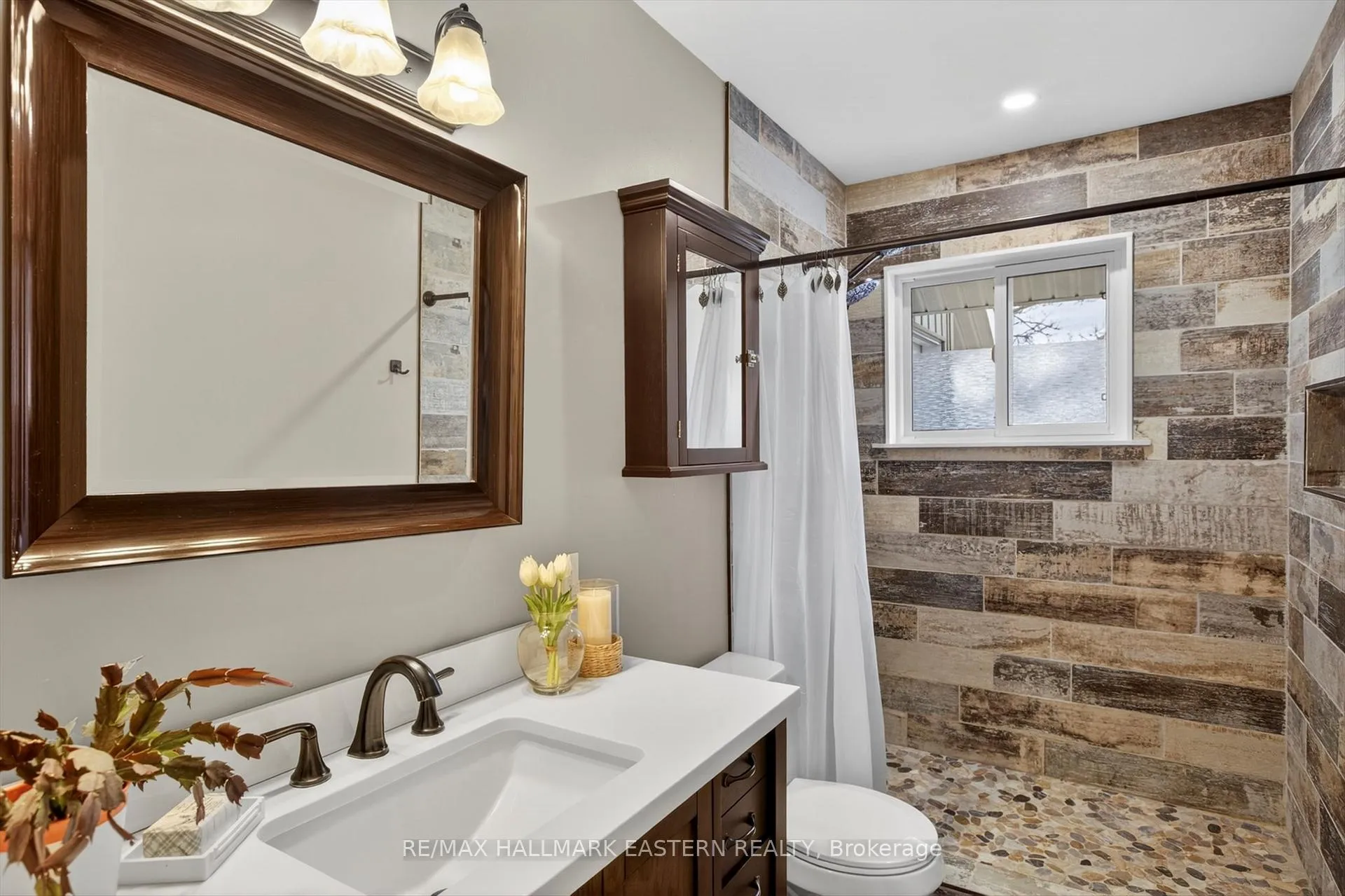 Photo 23 of 1229 Morton Line, Cavan Monaghan, Cavan Twp — HOMEH