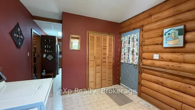 Photo 9 of 6 Cayley Street N, Brockton — HOMEH