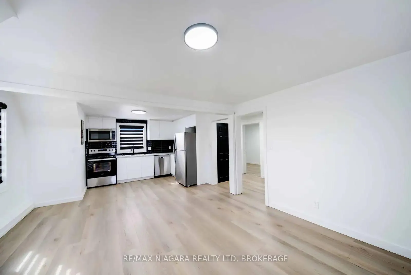 Photo 1 of Unit UPPER, 261 Grantham Avenue, St. Catharines, Facer — HOMEH