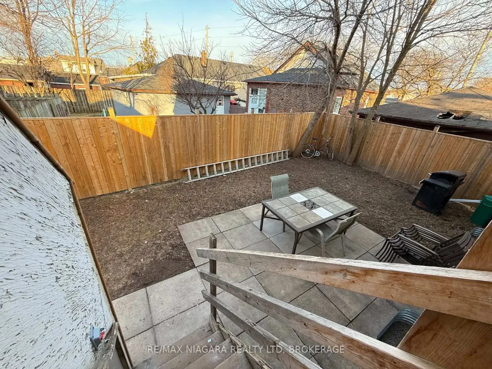 Photo 14 of Unit UPPER, 261 Grantham Avenue, St. Catharines, Facer — HOMEH