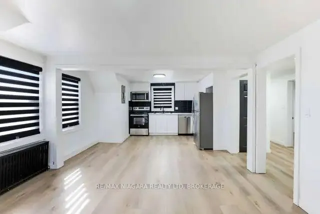 Photo 17 of Unit UPPER, 261 Grantham Avenue, St. Catharines, Facer — HOMEH