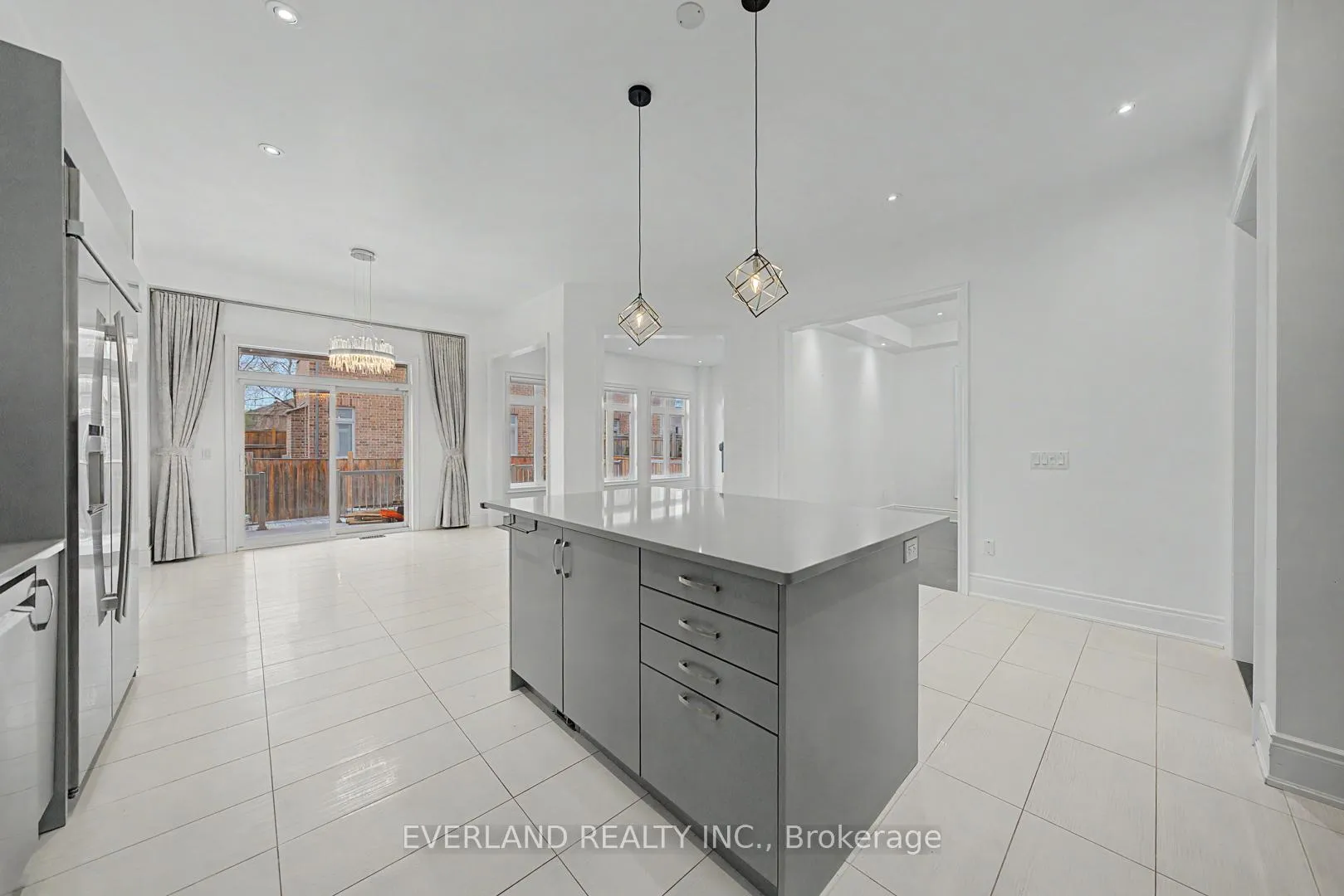 Photo 7 of 40 Marbrook Street, Richmond Hill, Mill Pond — HOMEH