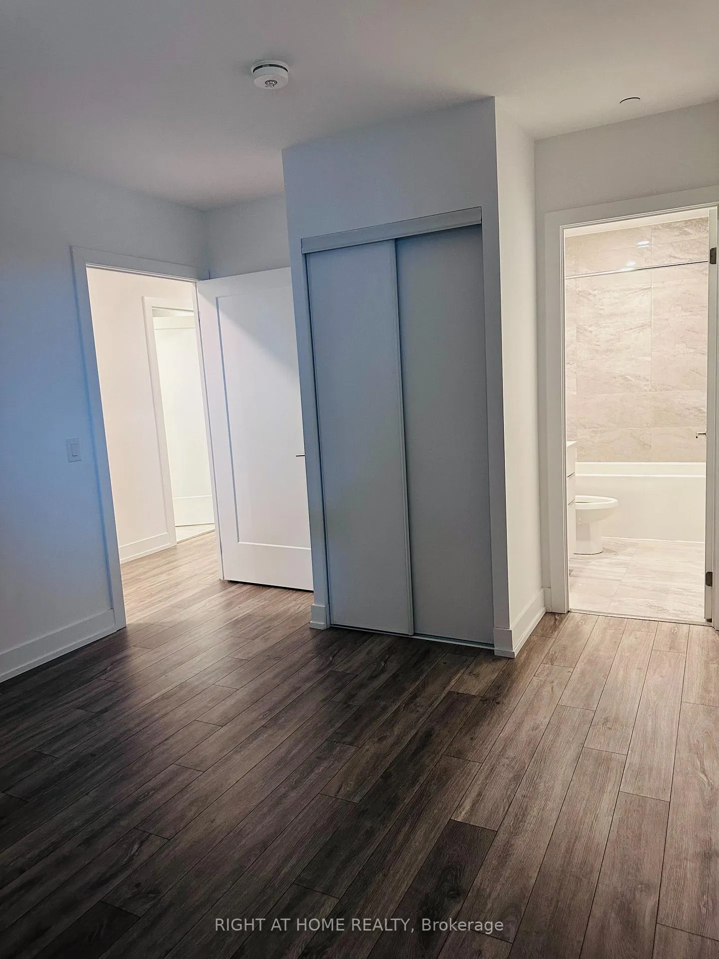 Photo 10 of Unit 1126, 9 Clegg Road, Markham, Unionville — HOMEH