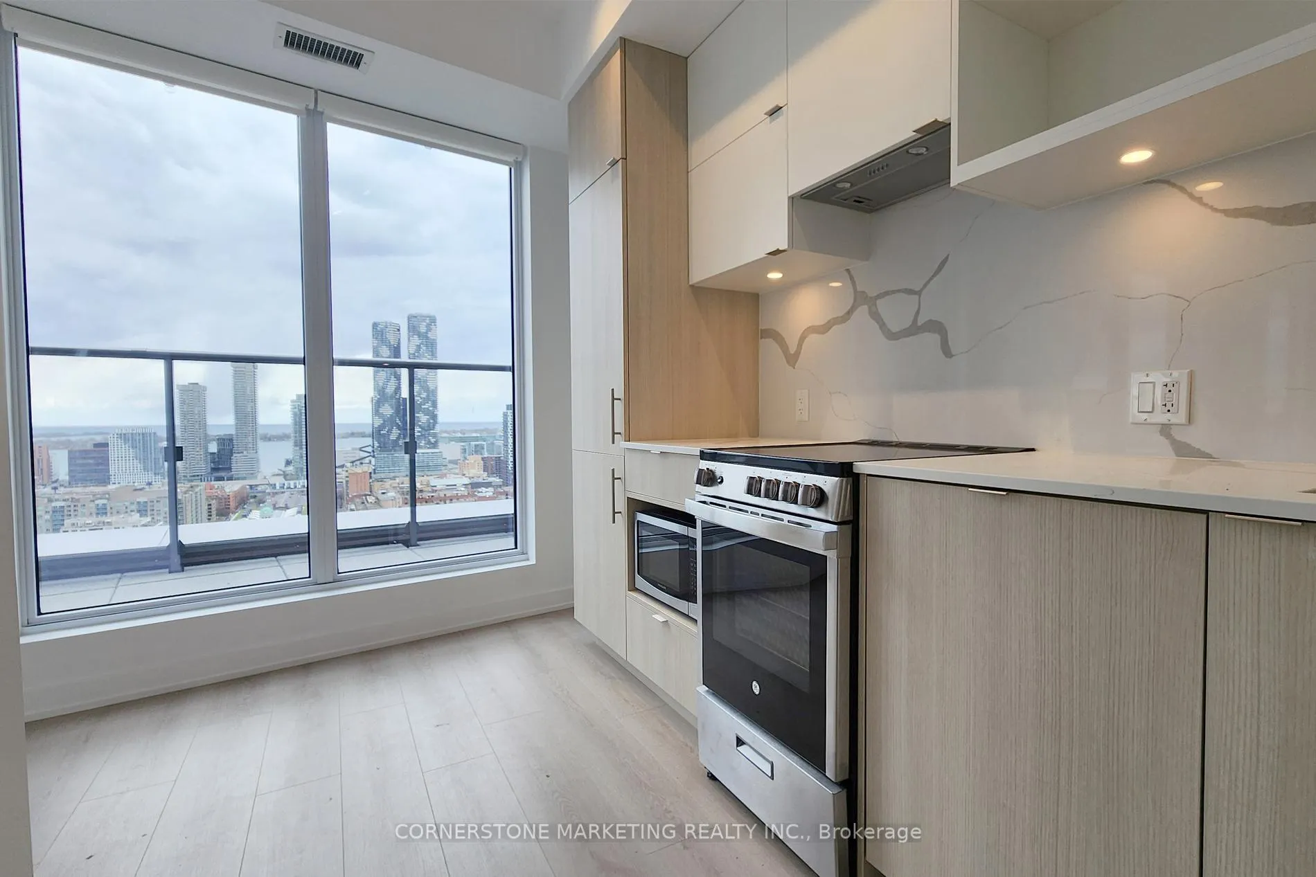 Photo 5 of Unit 3007, 100 Queen Street E, Toronto, Church-Yonge Corridor — HOMEH