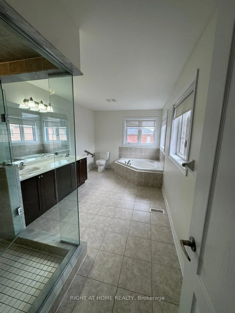 Photo 17 of 14012 Danby Road, Halton Hills, Georgetown — HOMEH