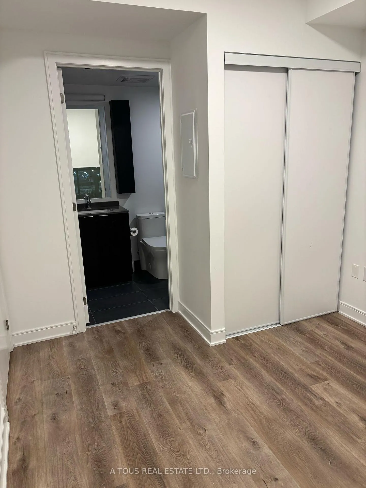 Photo 6 of Unit #1511, 86 Dundas Street E, Mississauga, Cooksville — HOMEH