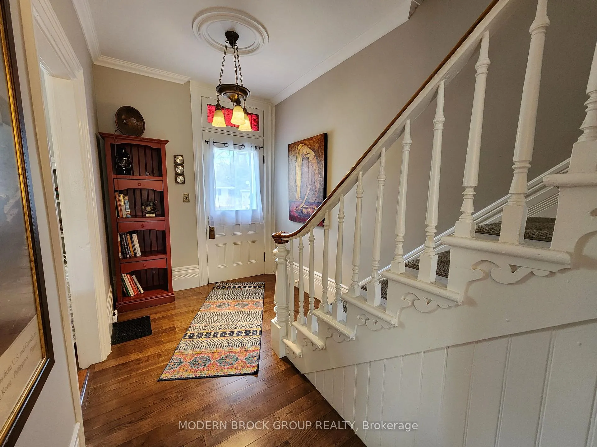Photo 3 of 287 Brock Street, Brockville — HOMEH