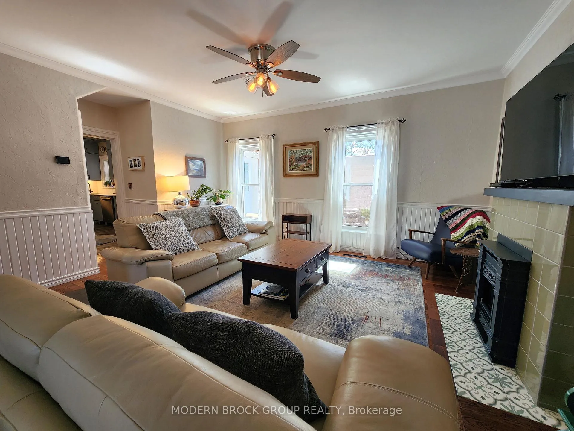 Photo 10 of 287 Brock Street, Brockville — HOMEH