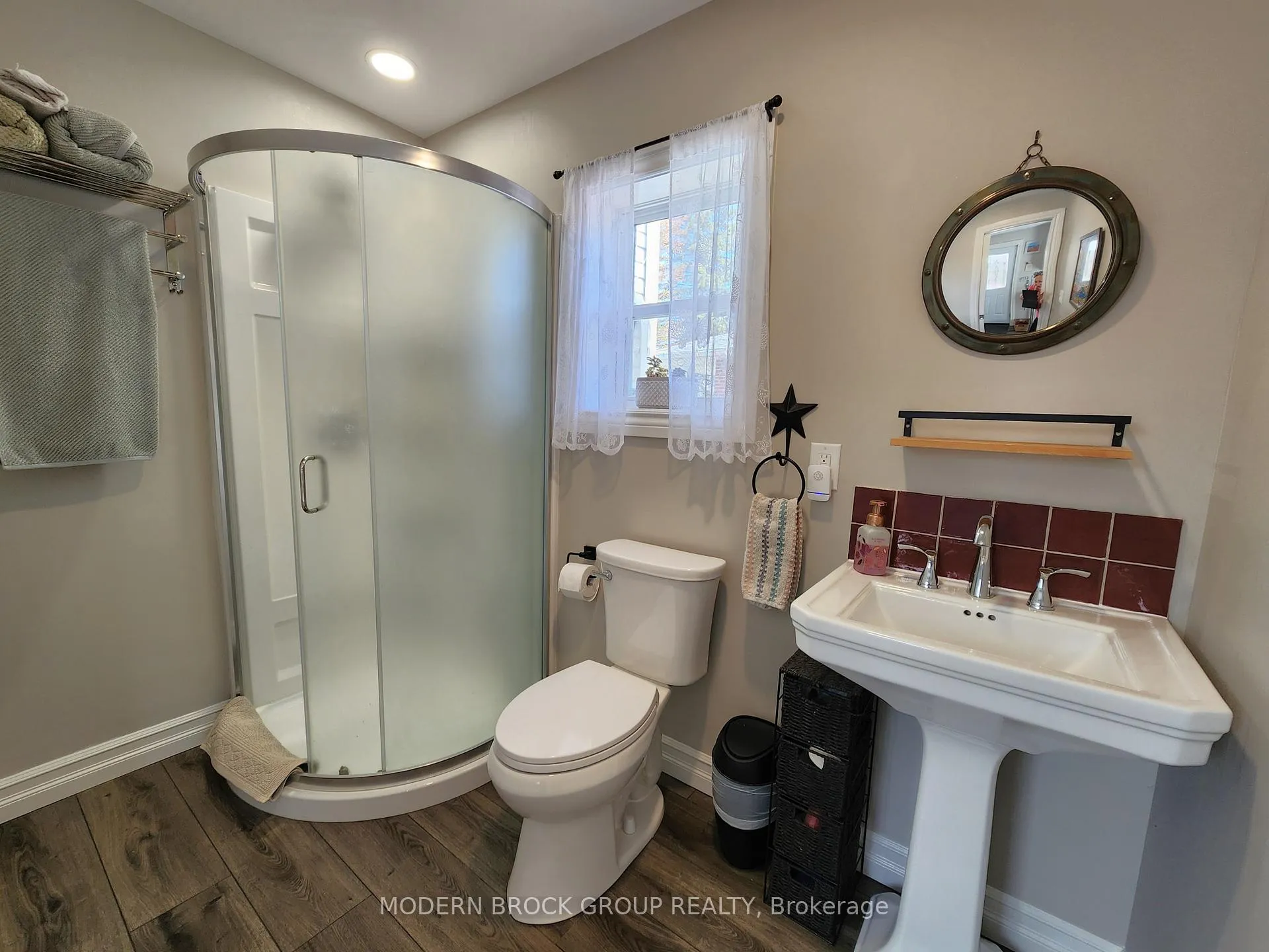 Photo 19 of 287 Brock Street, Brockville — HOMEH