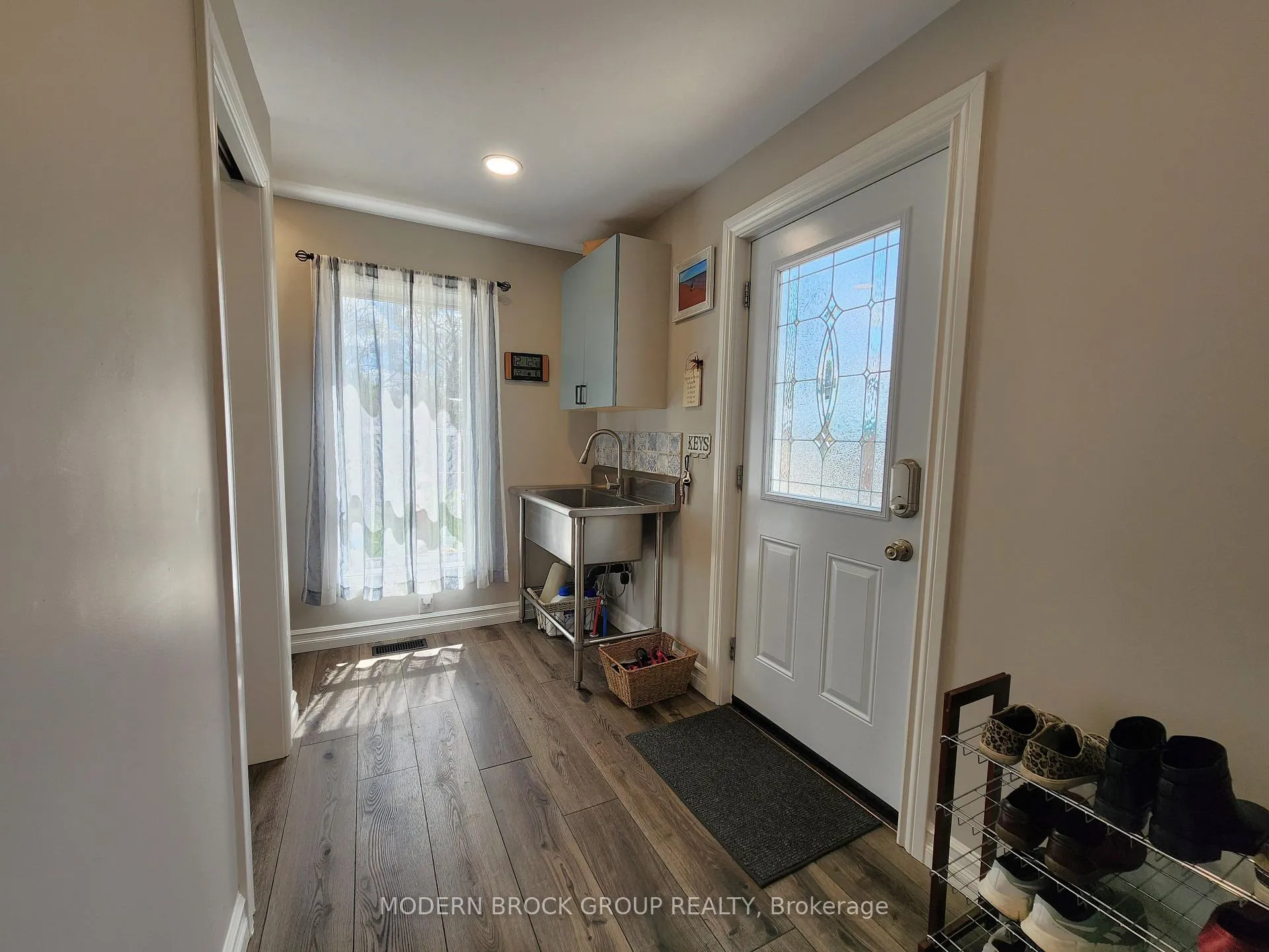 Photo 20 of 287 Brock Street, Brockville — HOMEH