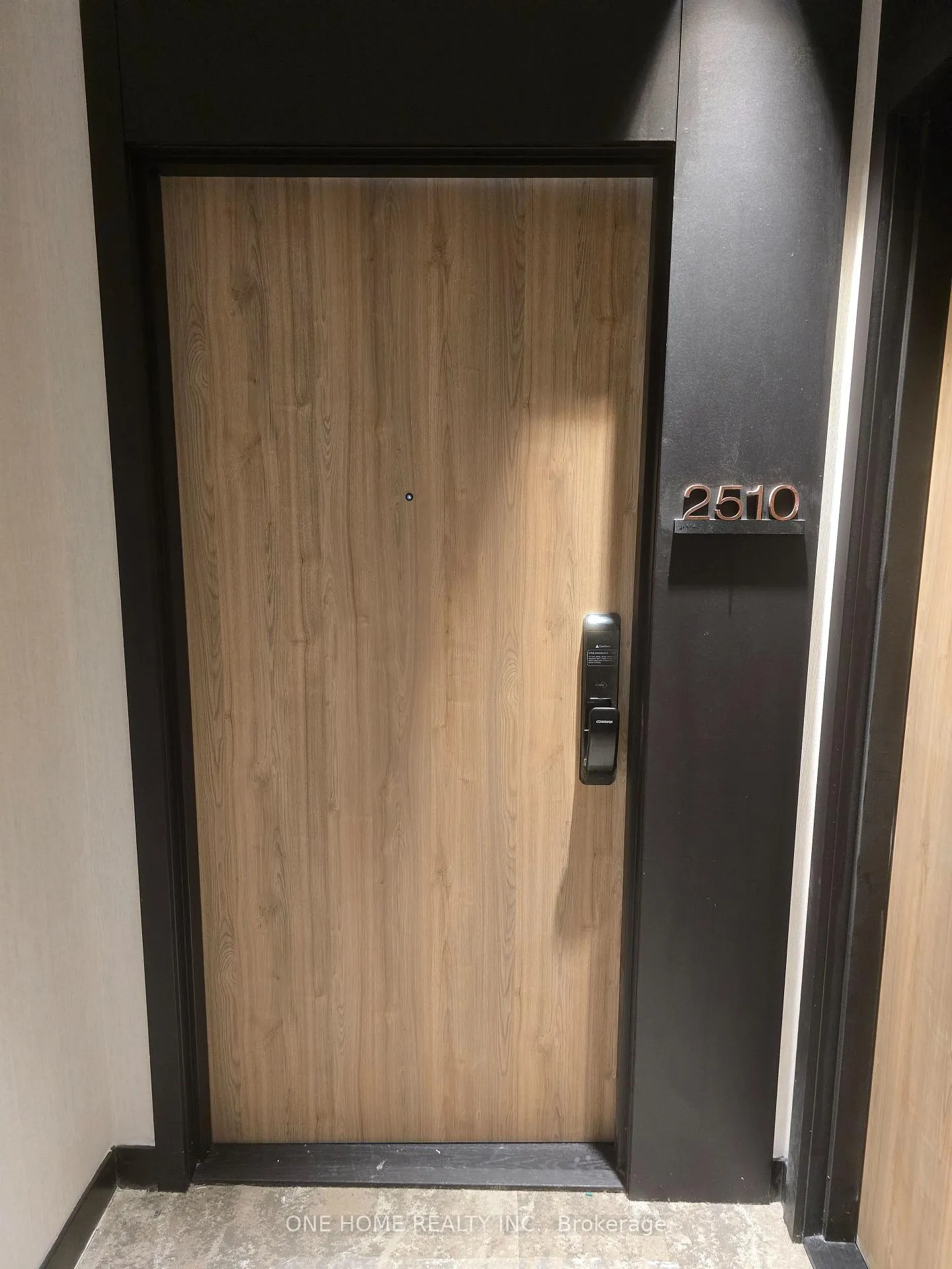 Photo 2 of Unit 2510, 1 Fairview Road, Mississauga, Mississauga Valleys — HOMEH