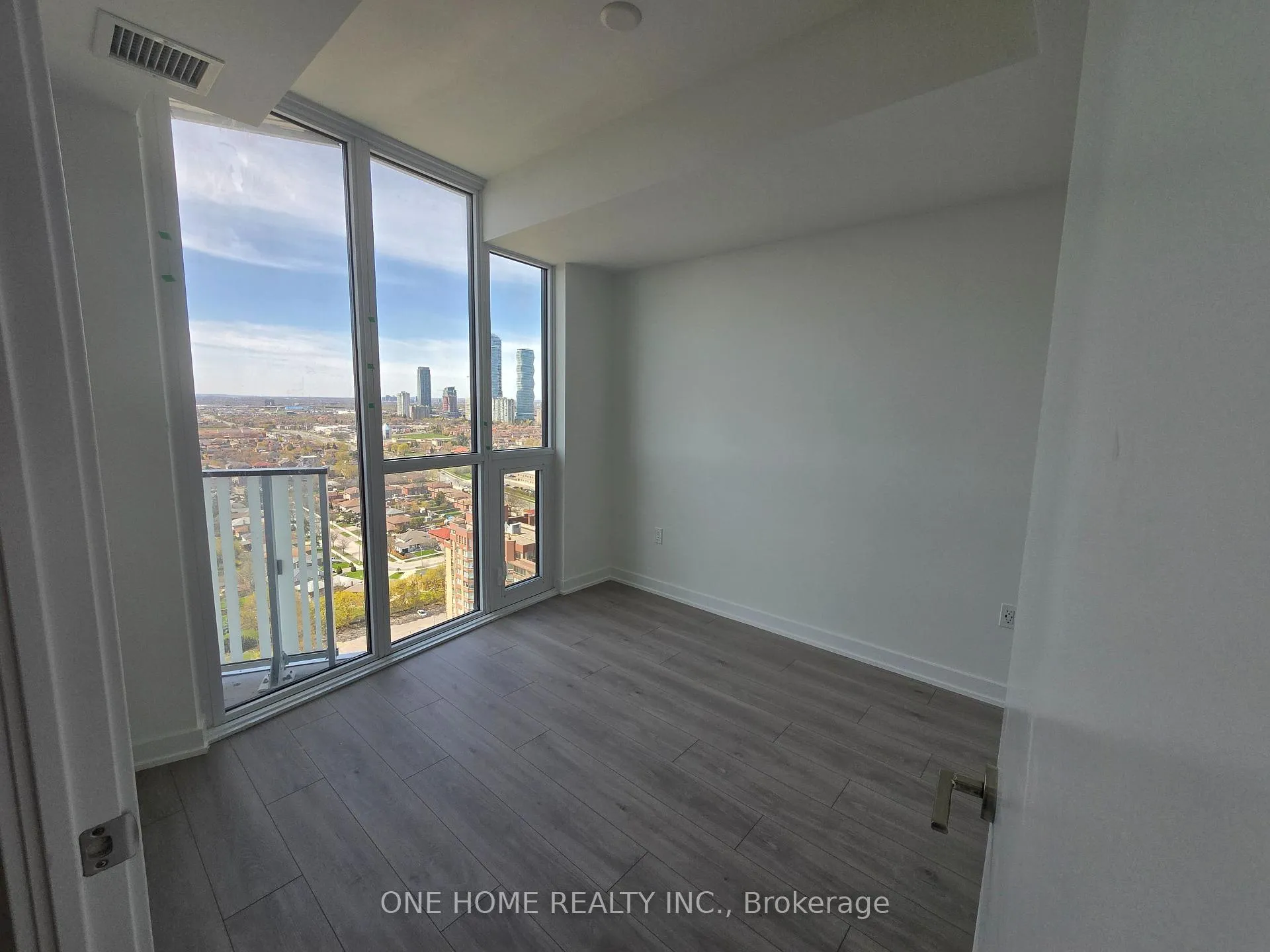 Photo 8 of Unit 2510, 1 Fairview Road, Mississauga, Mississauga Valleys — HOMEH