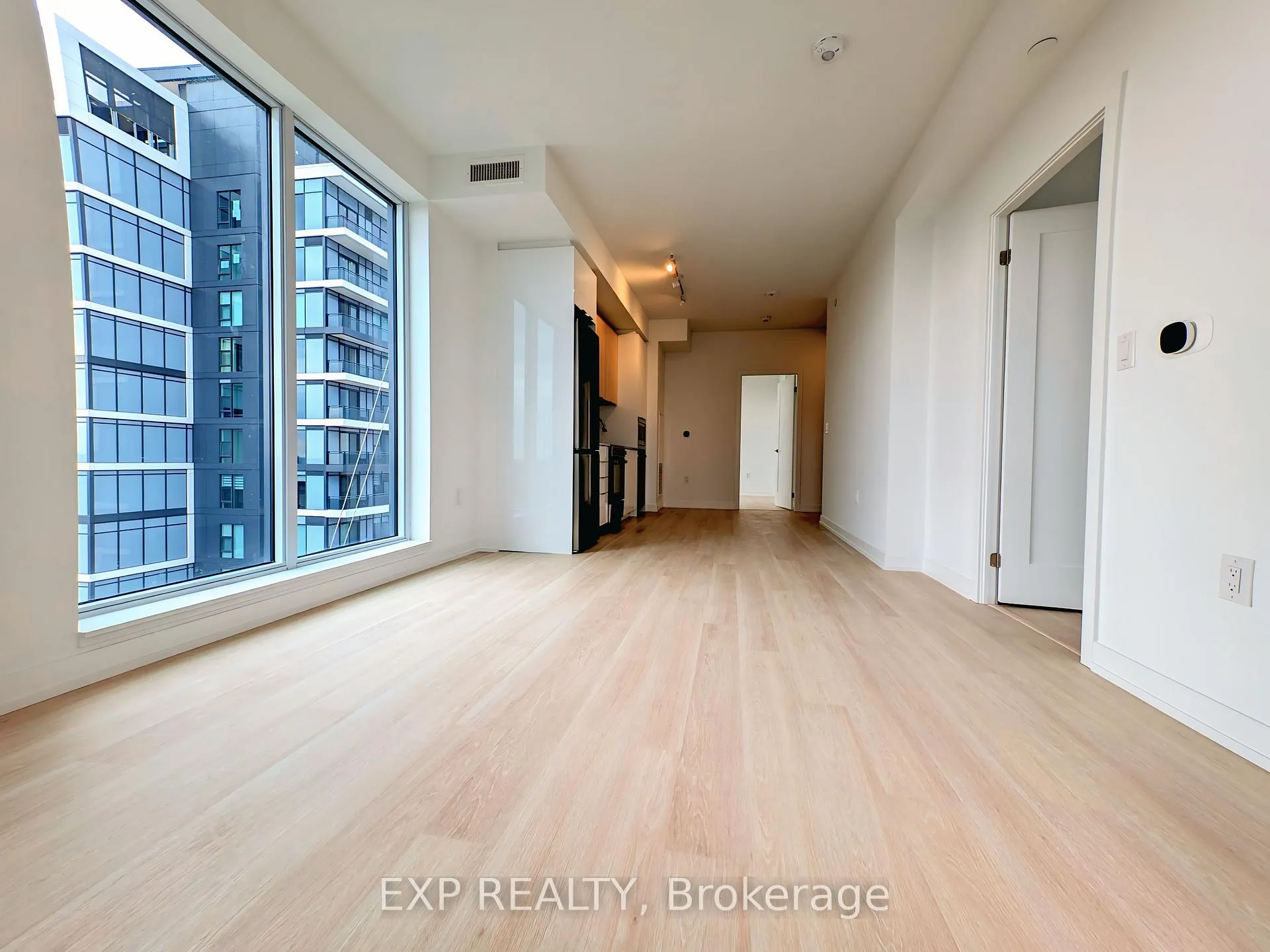 Photo 4 of Unit 2010, 9751 Markham Road, Markham, Greensborough — HOMEH