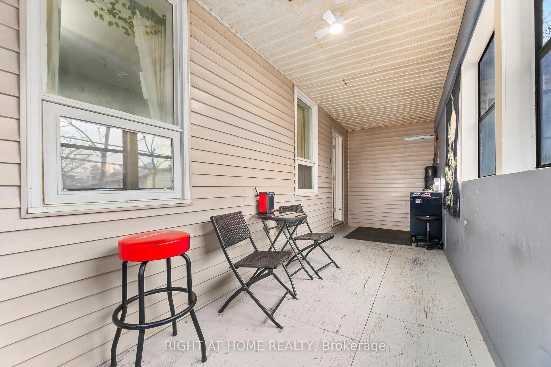 Photo 5 of 105 Gibson Street, Parry Sound — HOMEH
