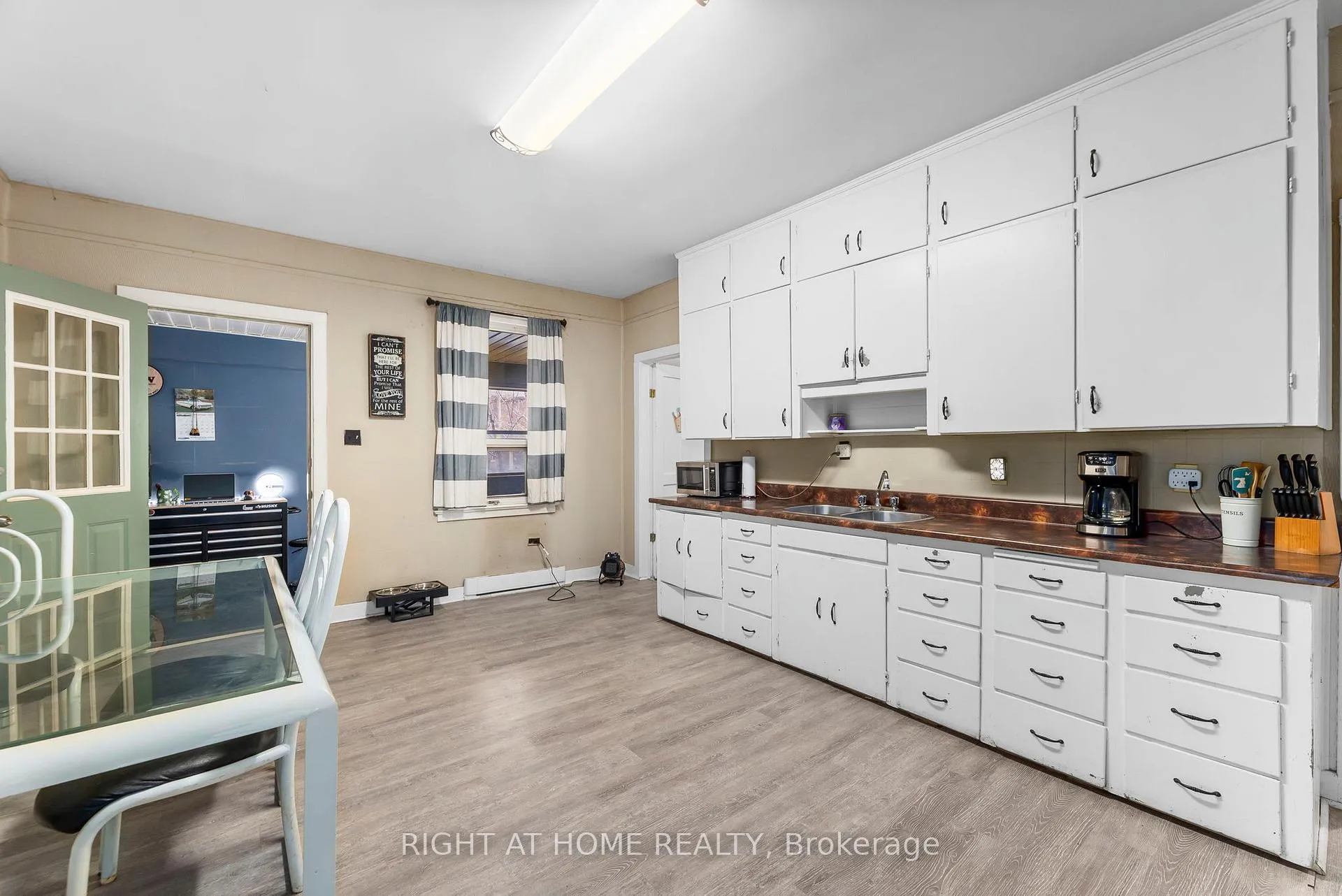 Photo 8 of 105 Gibson Street, Parry Sound — HOMEH