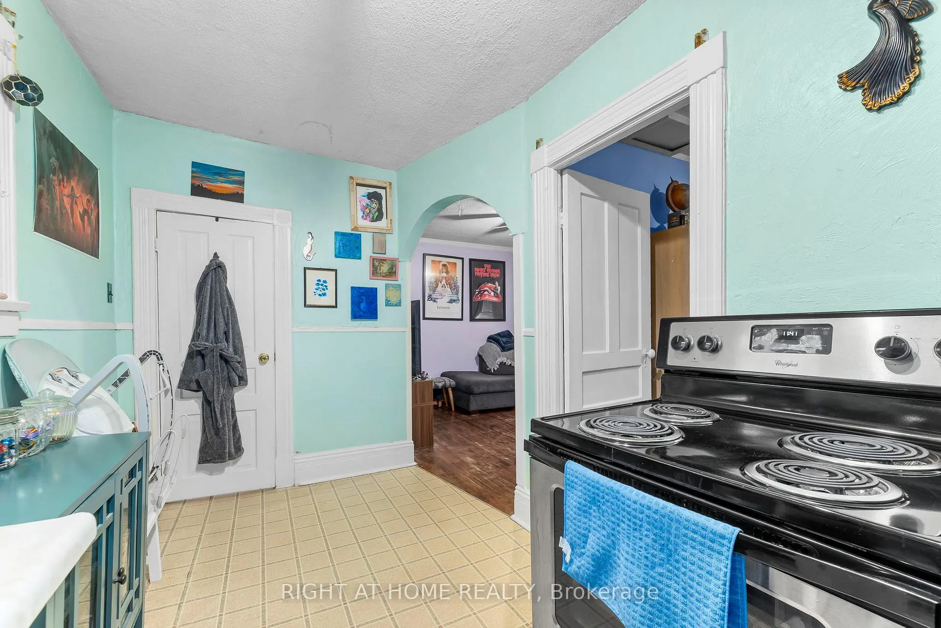 Photo 28 of 105 Gibson Street, Parry Sound — HOMEH