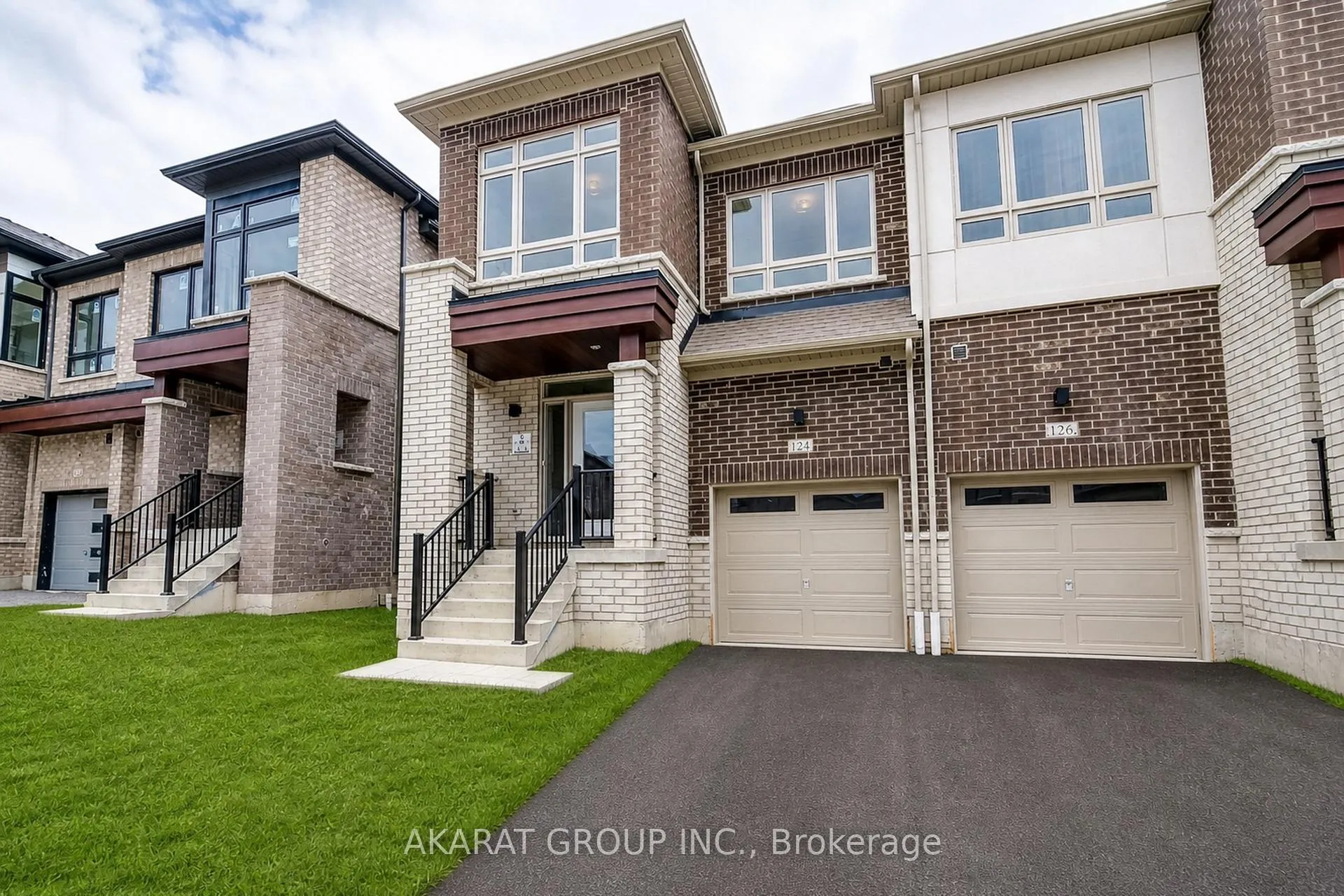Photo 2 of 124 Armilia Place, Whitby, Rural Whitby — HOMEH