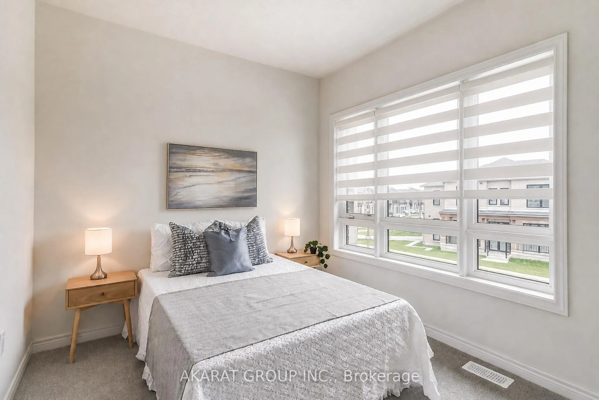 Photo 17 of 124 Armilia Place, Whitby, Rural Whitby — HOMEH