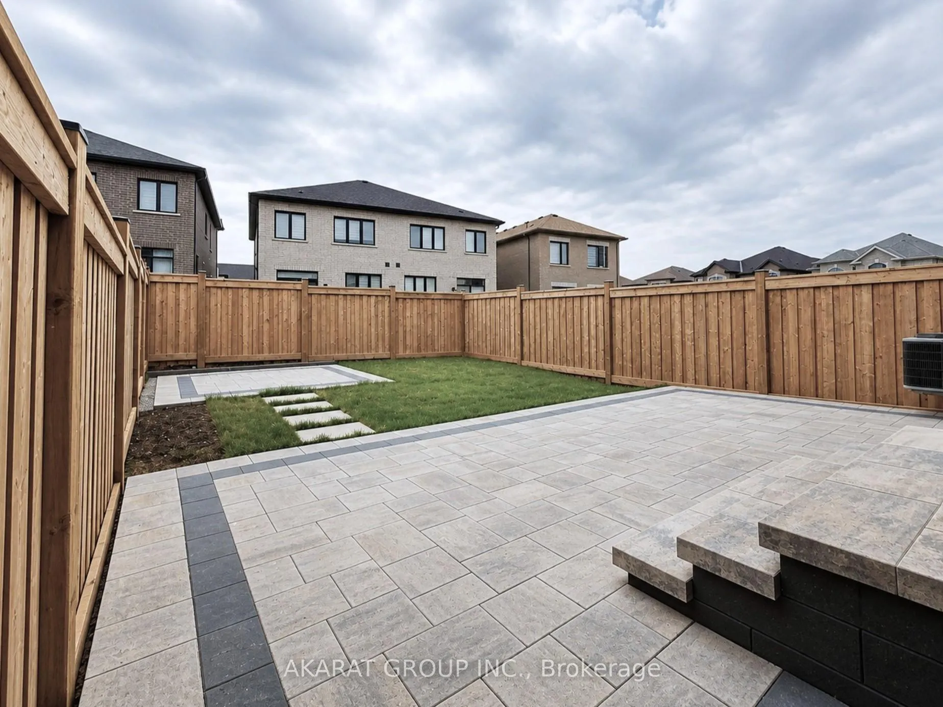 Photo 26 of 124 Armilia Place, Whitby, Rural Whitby — HOMEH