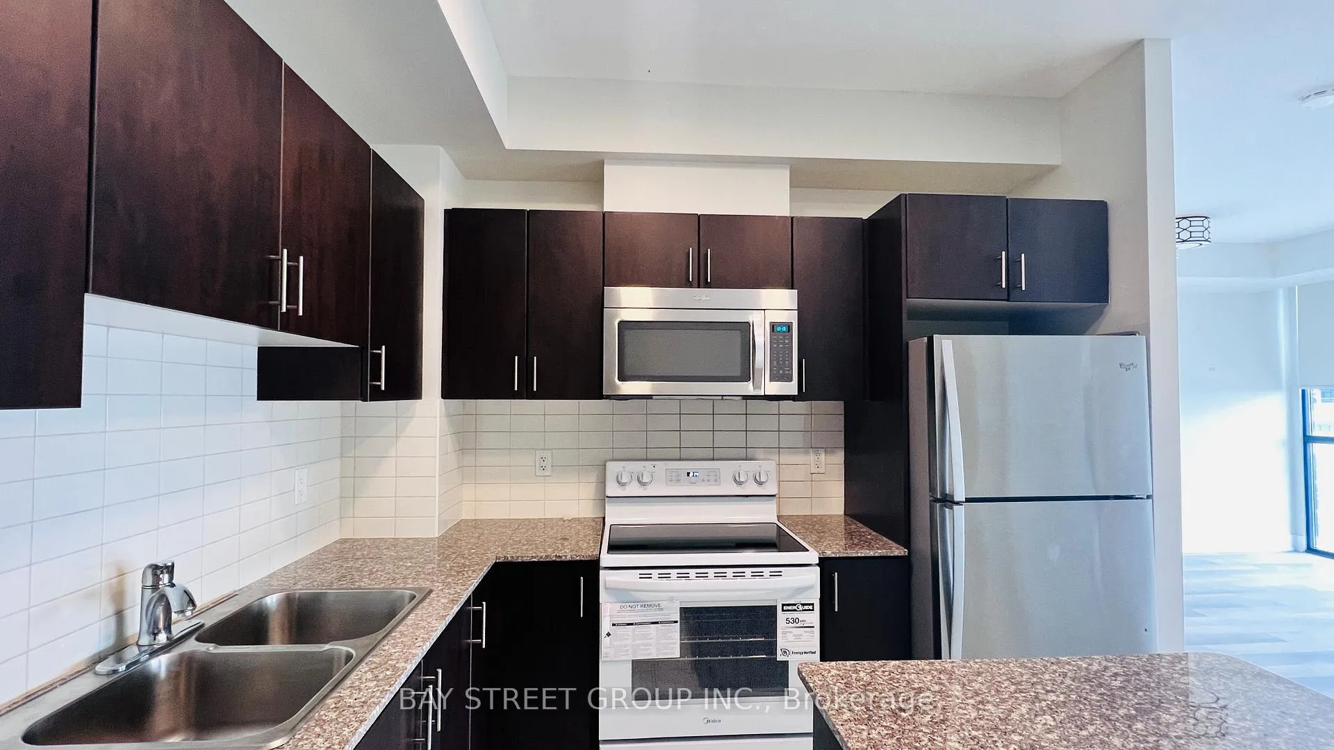 Photo 7 of Unit 803, 2900 Highway 7, Vaughan, Concord — HOMEH