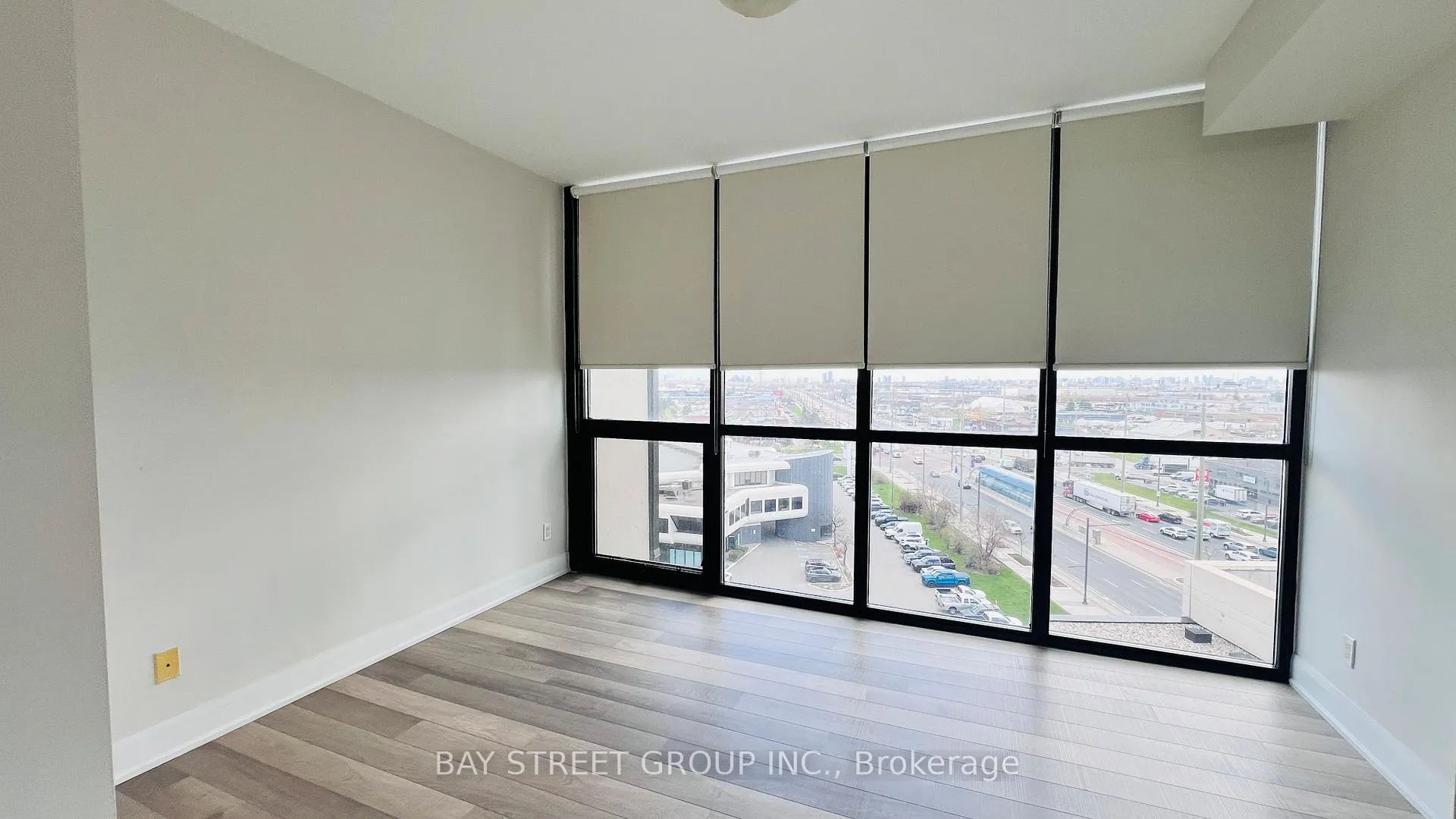 Photo 13 of Unit 803, 2900 Highway 7, Vaughan, Concord — HOMEH