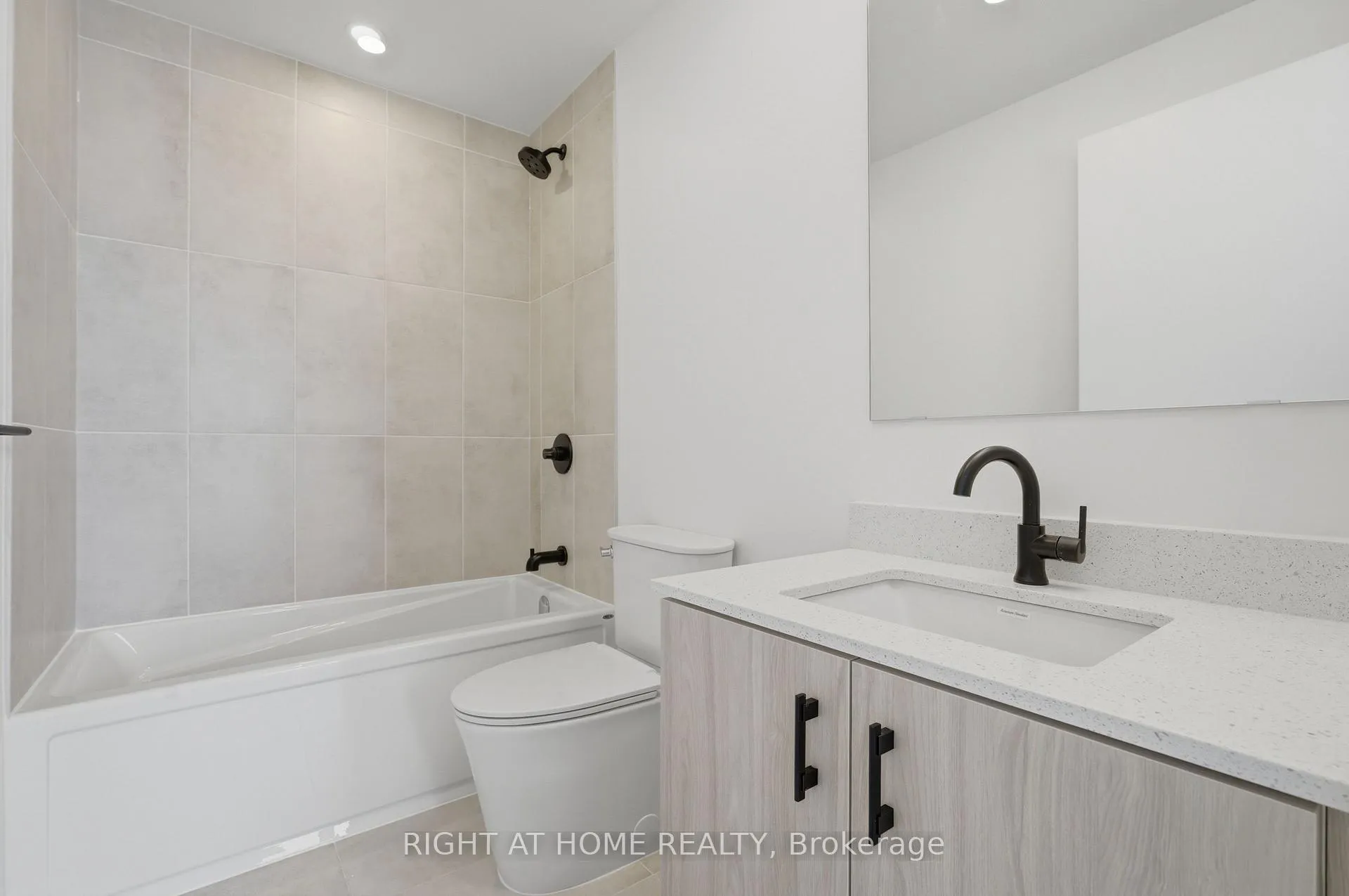 Photo 26 of Unit D1108, 4878 Powers Common, Burlington, Alton — HOMEH