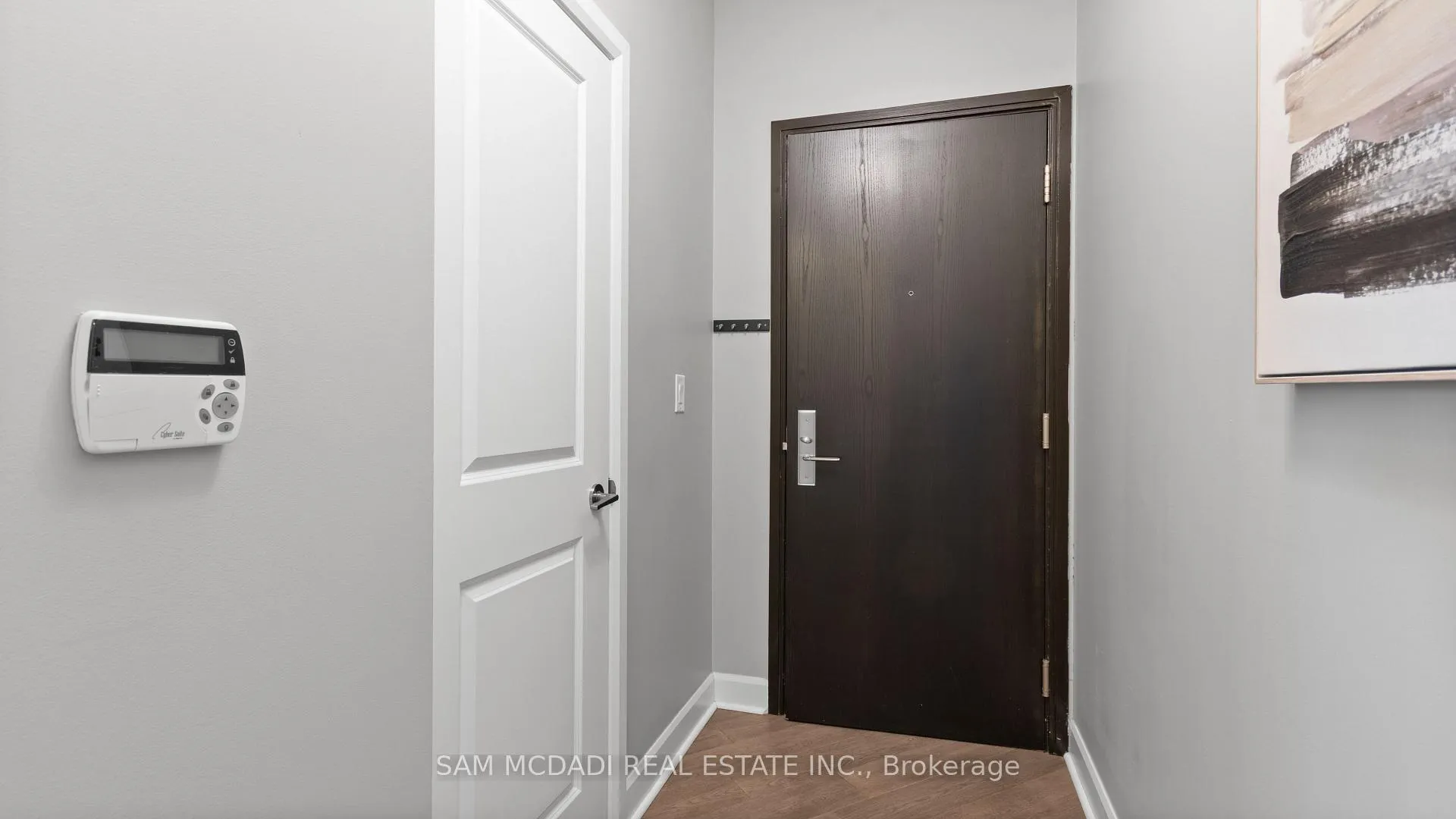 Photo 5 of Unit 1805, 80 Absolute Avenue S, Mississauga, City Centre — HOMEH