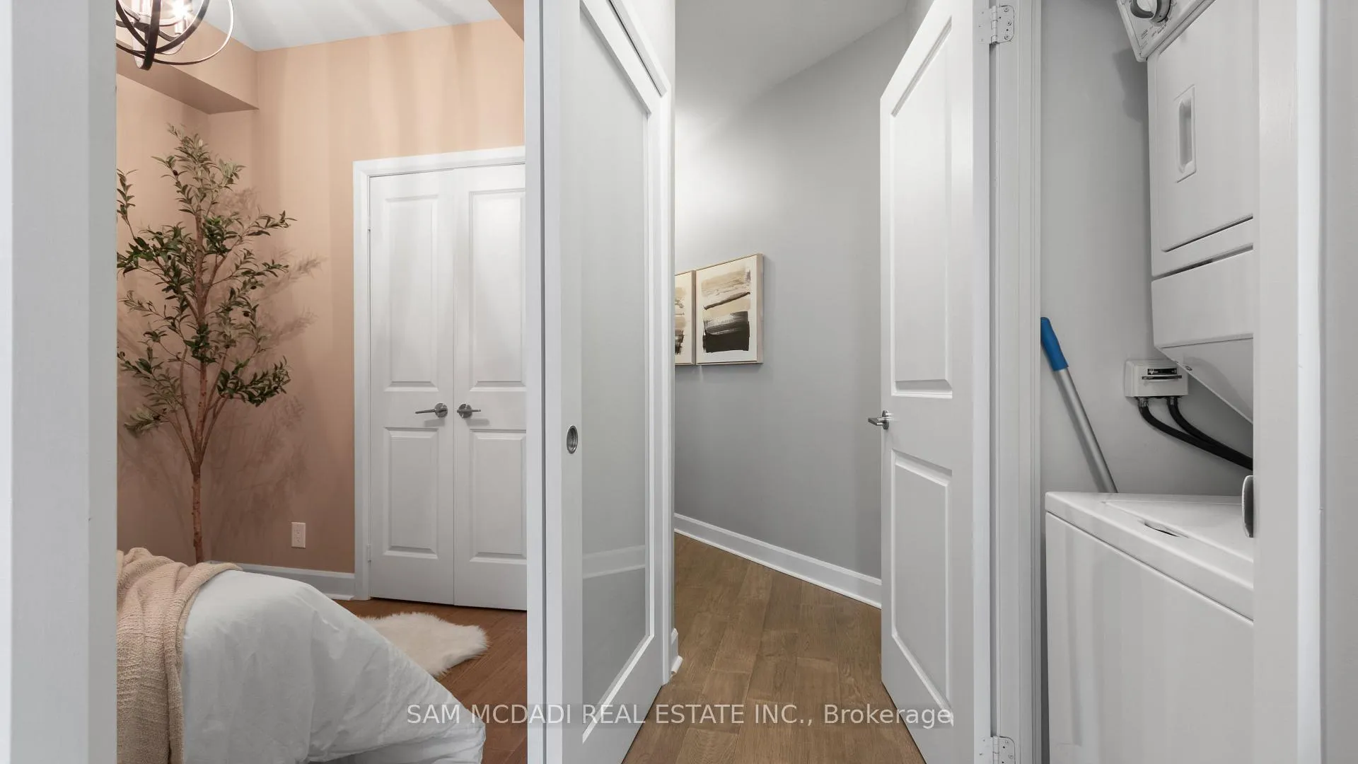 Photo 10 of Unit 1805, 80 Absolute Avenue S, Mississauga, City Centre — HOMEH