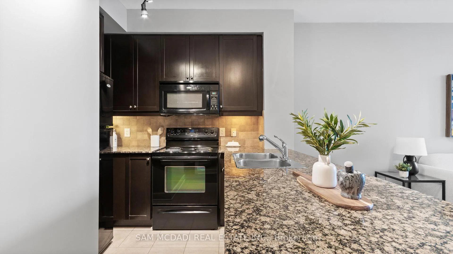 Photo 20 of Unit 1805, 80 Absolute Avenue S, Mississauga, City Centre — HOMEH