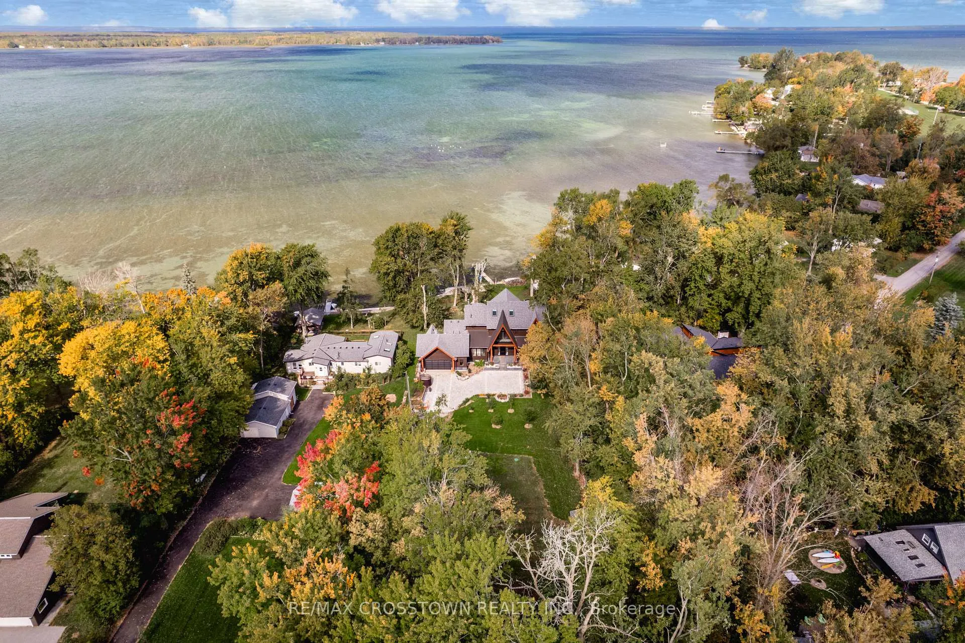 Photo 3 of 178 Moores Beach Road, Georgina, Virginia — HOMEH