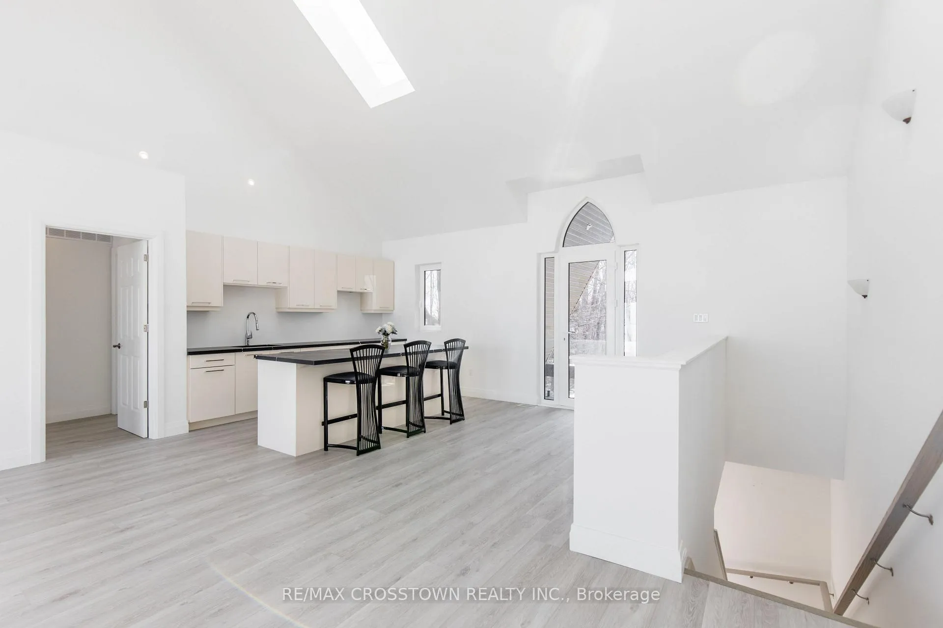 Photo 32 of 178 Moores Beach Road, Georgina, Virginia — HOMEH