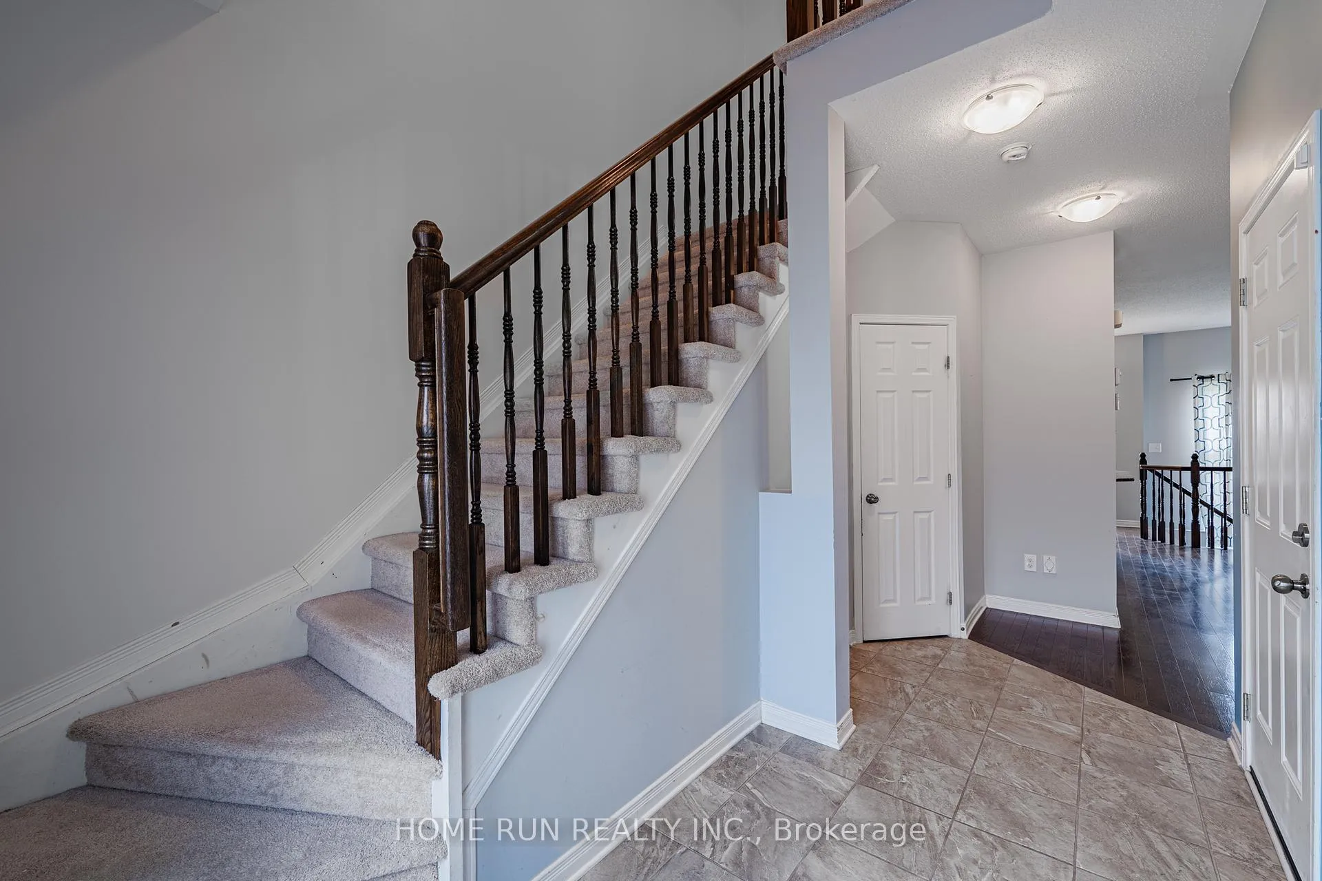 Photo 5 of 19 Dundalk Private, Ottawa, Barrhaven - Stonebridge — HOMEH