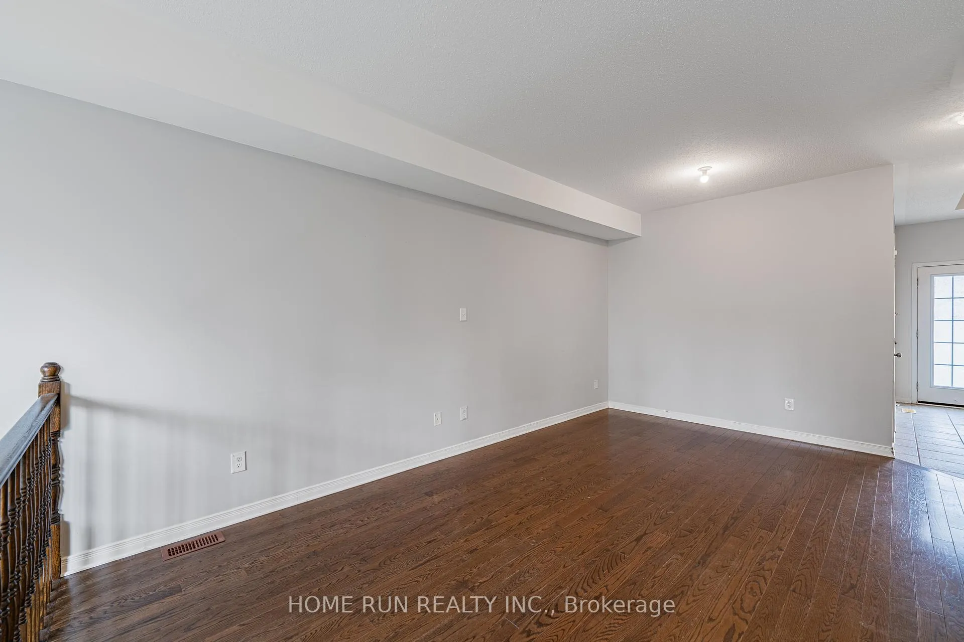 Photo 8 of 19 Dundalk Private, Ottawa, Barrhaven - Stonebridge — HOMEH
